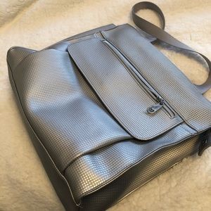 UrbanOxide Silver Bubble Rubber Tote